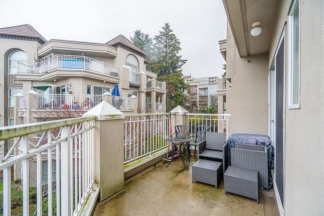 310 - 519 Twelfth Street, Condo with 2 bedrooms, 2 bathrooms and 2 parking in New Westminster BC | Image 12