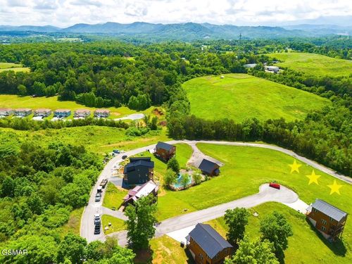 3 Bullwinkle Way, Sevierville, TN, 37862 | Card Image
