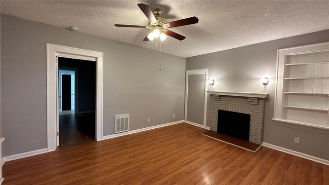 APT-8 - 1310 N Combee Rd, House other with 2 bedrooms, 1 bathrooms and null parking in LAKELAND FL | Image 11