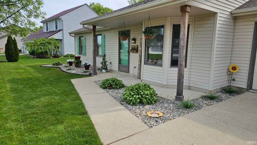 12720 Indiana St, Grabill, IN, 46741-9402 | Card Image