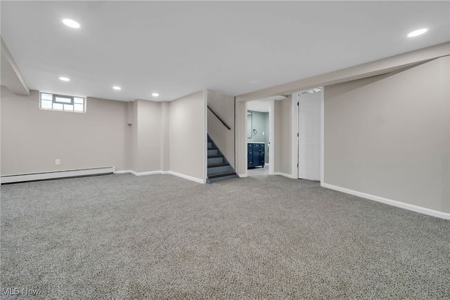 full bath access next to stairs | Image 15