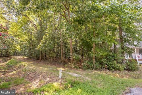 24 Sassafras Ln, OCEAN PINES, MD, 21811-1684 | Card Image