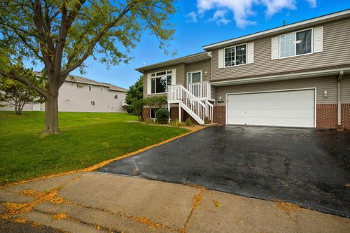 1513 Senate Ln, Northfield, MN, 55057-3557 | Card Image
