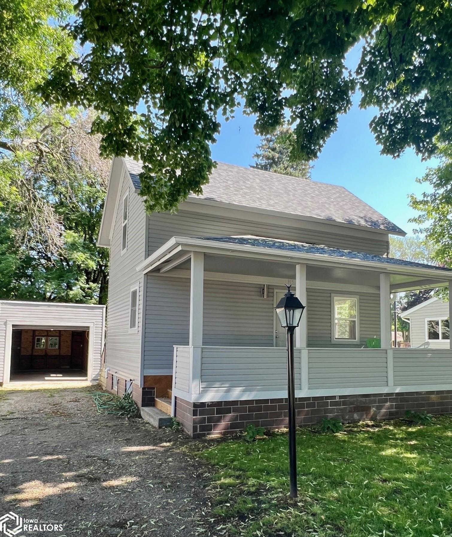 1st Ave, Clarion, IA 50525