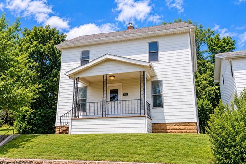 975 Dorsey Ave, Morgantown, WV, 26501-7072 | Card Image