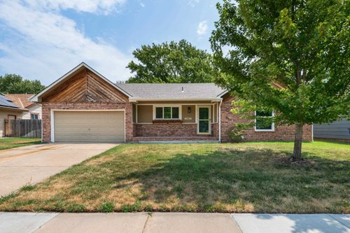 4034 Danbury St, Bel Aire, KS, 67220-1932 | Card Image