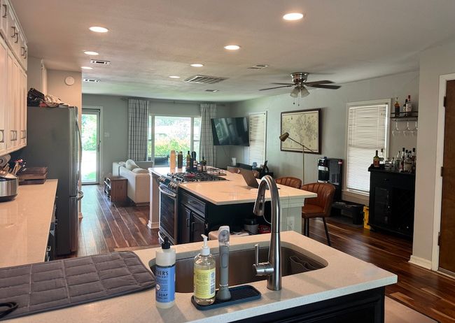 Tons of counter space in the kitchen. | Image 7