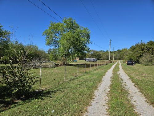 3961 Pheasant Dr, Nashville, TN, 37218 | Card Image
