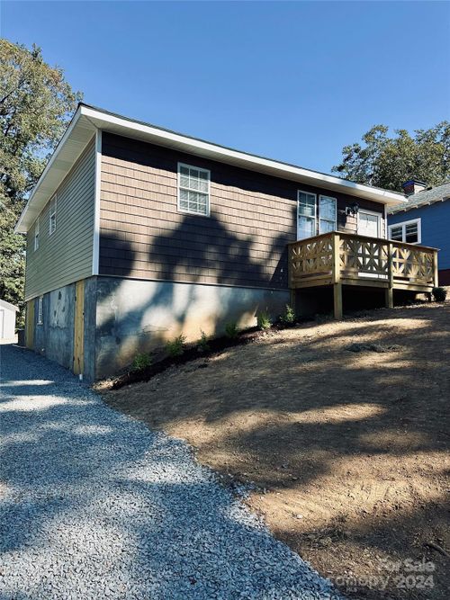 57 Willow St, Badin, NC, 28009-0360 | Card Image