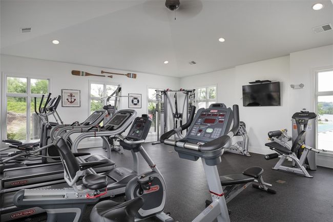 39 2 Nd St, House other with 4 bedrooms, 5 bathrooms and 3 parking in Oakmont PA | Image 34