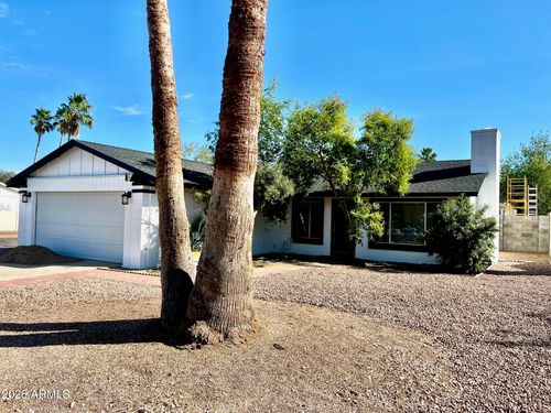2577 E Sweetwater Ave, Phoenix, AZ, 85032-6926 | Card Image