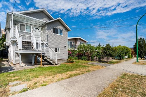5959 Mcmurray Ave, Burnaby, BC, V5H3E5 | Card Image