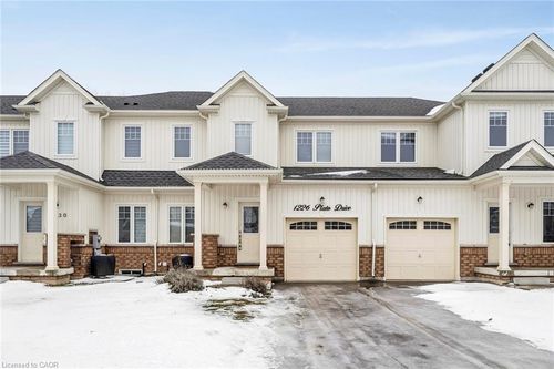 {{alt}} | Card Image