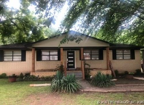 210 Maple St, Colbert, OK, 74733-1575 | Card Image