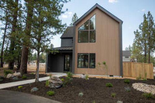 54-1000 Mckenzie Hwy, Sisters, OR, 97759 | Card Image