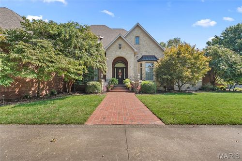 328 S Kathie Dr, Charleston, MO, 63834-9350 | Card Image