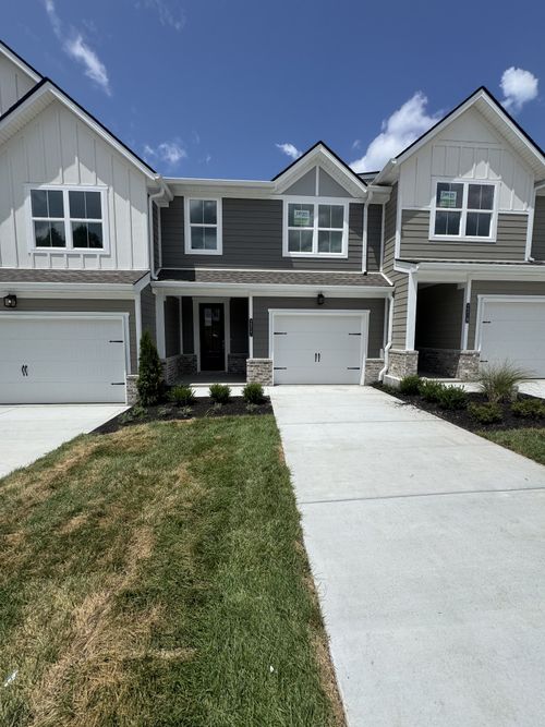 2317 Juneau Ln, Columbia, TN, 38401-4194 | Card Image