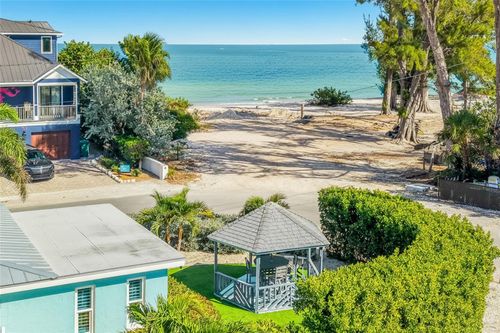 912 N Shore Dr, ANNA MARIA, FL, 34216 | Card Image