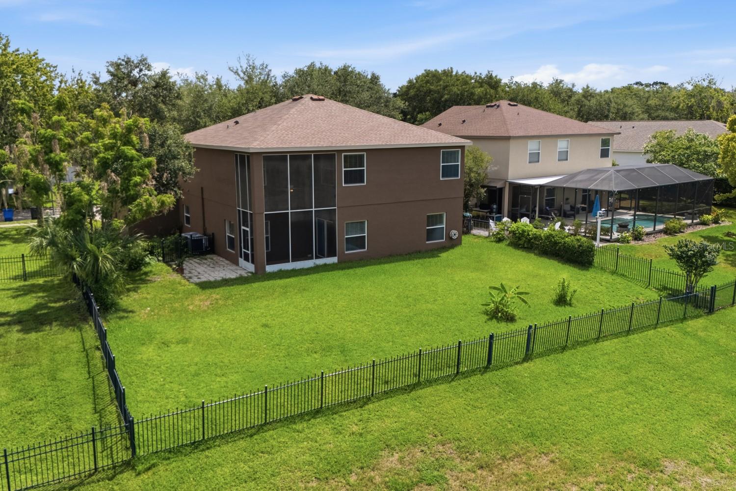 Residential in LITHIA 5