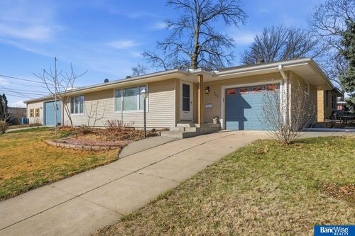 665 Sumner Street, Lincoln, NE, 68502 | Card Image