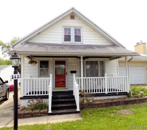 161 Brighton Rd, Tonawanda, NY, 14150-6818 | Card Image