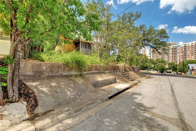 1001 Catalpa St, House other with 1 bedrooms, 1 bathrooms and null parking in Austin TX | Image 8