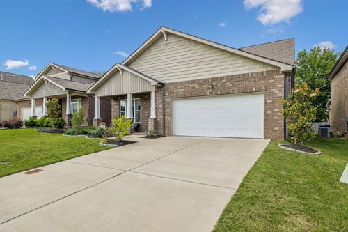 802 Carnation Dr, Smyrna, TN, 37167-1767 | Card Image