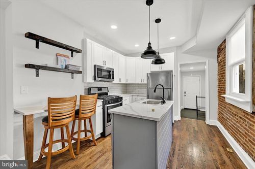 2 W Barney St, BALTIMORE, MD, 21230-4804 | Card Image