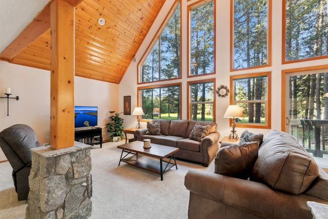 14010 Skiview Loop, House other with 3 bedrooms, 2 bathrooms and null parking in Truckee CA | Image 12