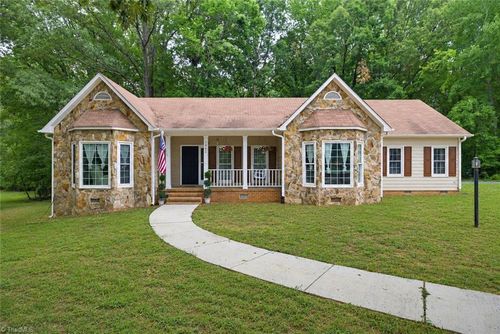7802 High Meadows Rd, Greensboro, NC, 27455-8251 | Card Image