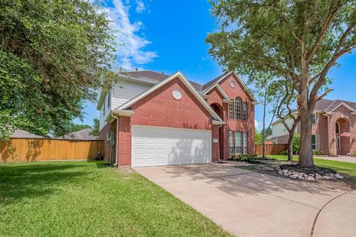 1303 Summer Terrace Dr, Sugar Land, TX, 77479-6904 | Card Image