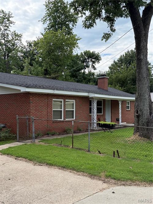 134 Reuben Avenue, Sikeston, MO, 63801 | Card Image