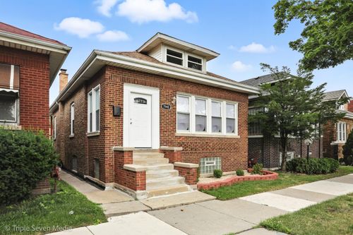 7940 S Perry Ave, Chicago, IL, 60620-1147 | Card Image