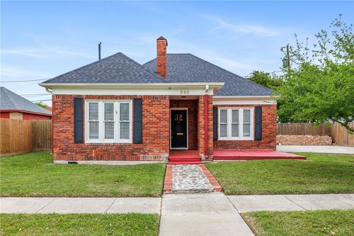 330 Palmero St, Corpus Christi, TX, 78404-1937 | Card Image