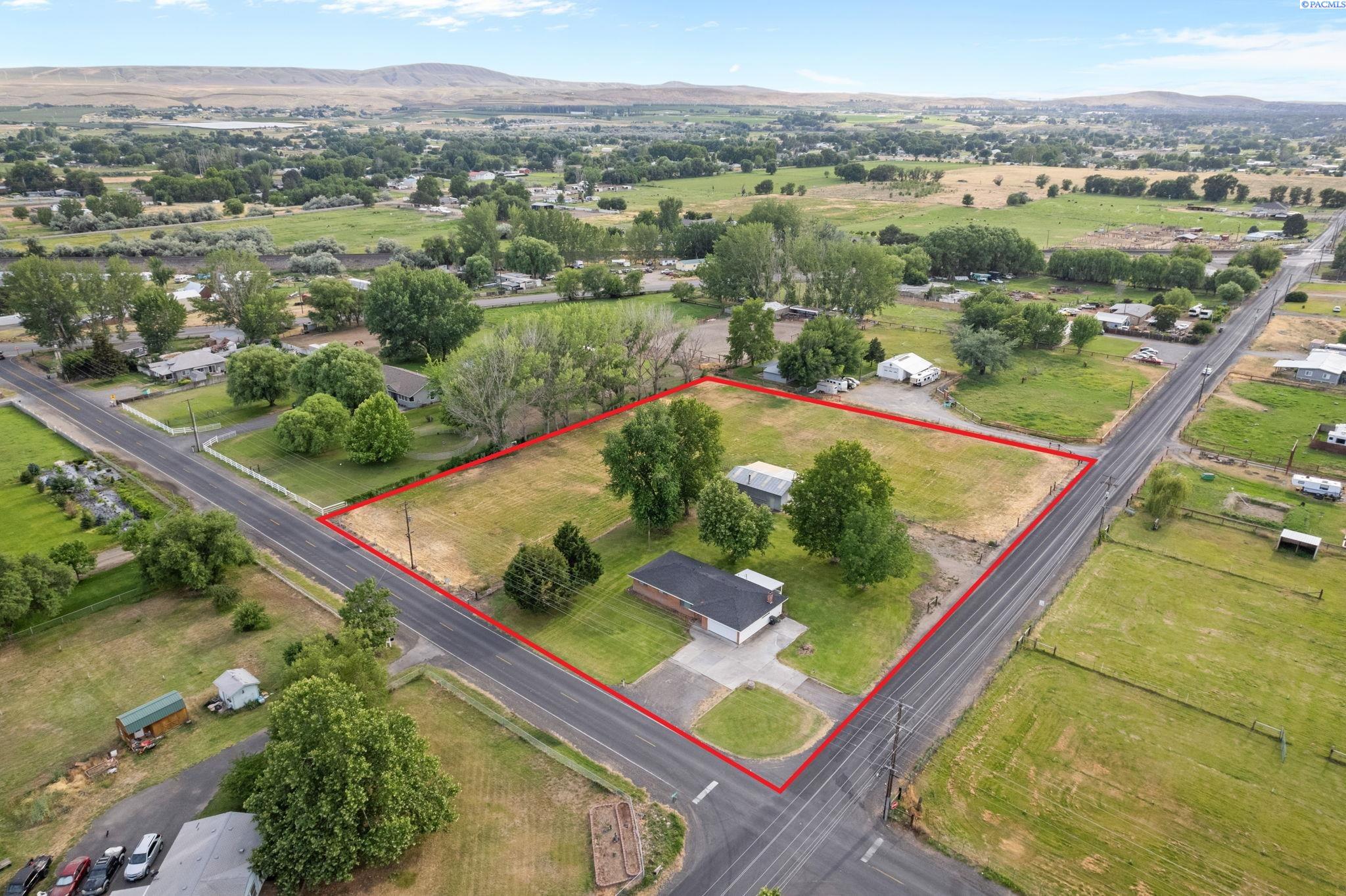 Haney Rd, Kennewick, WA 99337