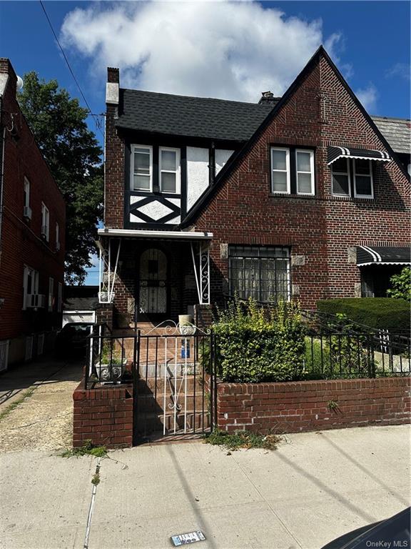 Fish Ave, Bronx, NY 10469