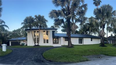 15201 Sw 74th Pl, House other with 5 bedrooms, 4 bathrooms and null parking in Palmetto Bay FL | Image 1