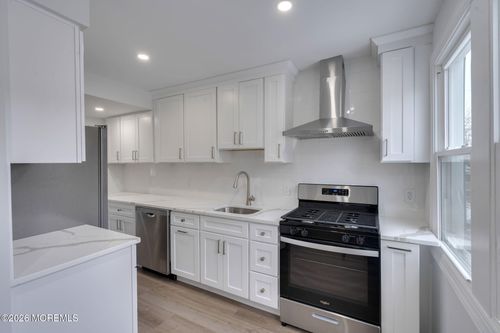 120 Belshaw Ave, Eatontown, NJ, 07724-2926 | Card Image