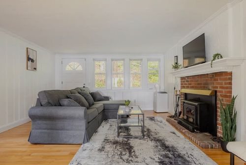 226 Pimlico Pond Rd, Mashpee, MA, 02649-2160 | Card Image