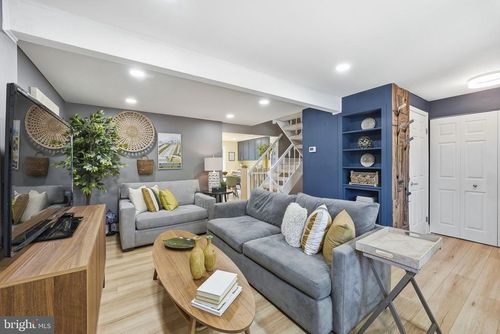5227 Pleasure Cove Ct, ALEXANDRIA, VA, 22315-3921 | Card Image