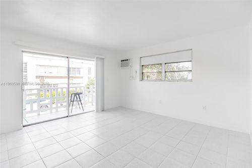 apt-5-710 11th St, Miami Beach, FL, 33139-8307 | Card Image