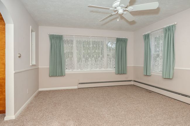 315 W Bennett St, Home with 2 bedrooms, 1 bathrooms and null parking in Pontiac IL | Image 34