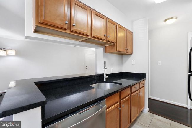 11659-B - 11659 Chesterfield Ct, Condo with 1 bedrooms, 1 bathrooms and null parking in RESTON VA | Image 19