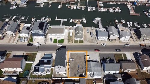 524 W Poplar Ave, West Wildwood, NJ, 08260-2236 | Card Image