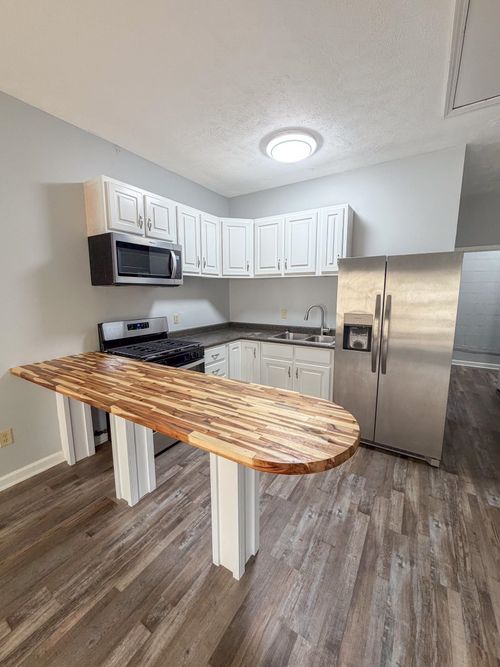 109 E Quitman St, Iuka, MS, 38852-1905 | Card Image