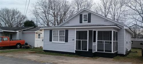 19 Williams St, Aragon, GA, 30104-2453 | Card Image
