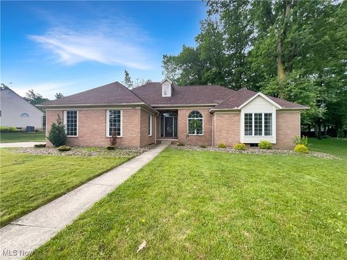 212 Ledge Road, Macedonia, OH, 44056 | Card Image