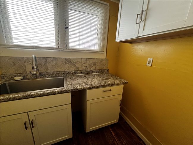 431 Euclid Ave, House other with 2 bedrooms, 1 bathrooms and null parking in Glassport PA | Image 9