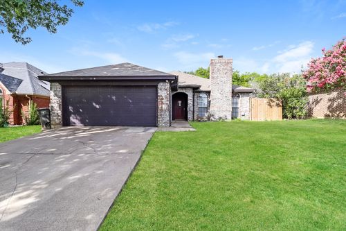 10253 Sunset View Dr, Fort Worth, TX, 76108-4075 | Card Image