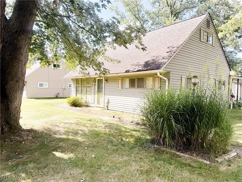 4102 Burkey Rd, Austintown, OH, 44515-3530 | Card Image